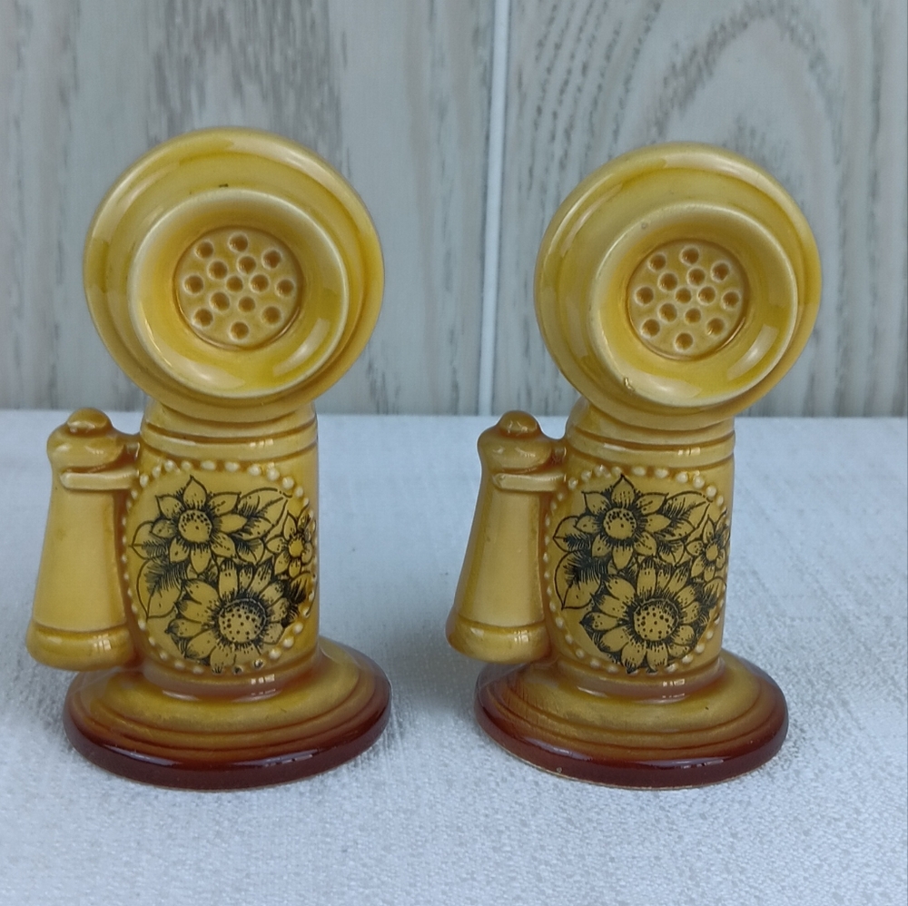 VTG Mustard Yellow Salt Pepper Shakers Of Antique Telephone w/ sunflower accent. - Picture 1 of 11